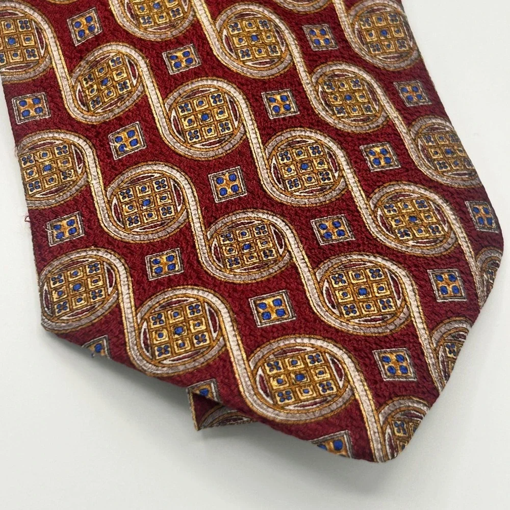 Valentino Cravatte Mens Silk Tie Burgundy Gold Geometric Medallion Made in Italy